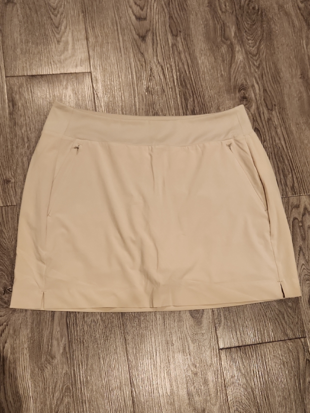 Athleta Cream Soho Skort with Inner Shorts Size 14
